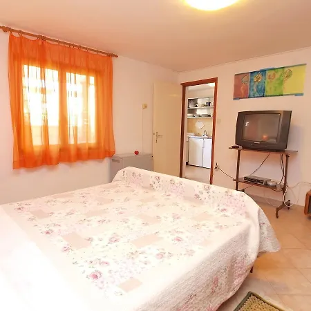 Ivan 41 Apartment *
