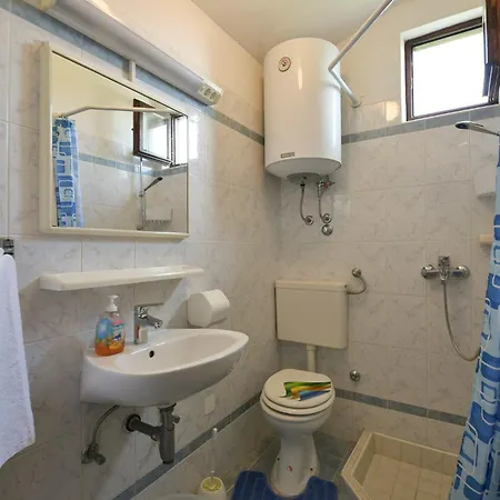 아파트 Ivan 41 풀라