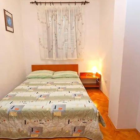 Appartement Ivan 41 *